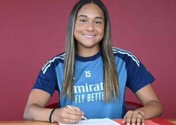 OLIVIA SMITH FIRMA CON EL ARSENAL EN LA TRANSFERENCIA MÁS CARA DEL FÚTBOL FEMENIL