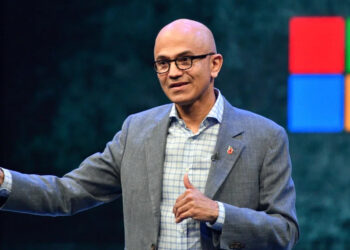 CEO DE MICROSOFT ROMPE EL SILENCIO TRAS DESPIDOS MASIVOS Y ENVÍA MENSAJE DE GRATITUD