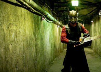 LA SANGRIENTA SAGA DE HOSTEL REGRESA COMO SERIE CON PAUL GIAMATTI COMO PROTAGONISTA