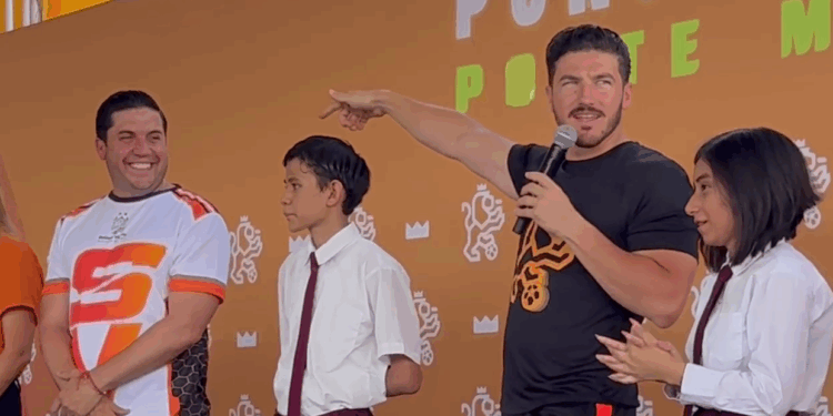 DESTACA SAMUEL 90% DE APROBACIÓN Y PRIMER LUGAR EN INVERSIÓN EXTRANJERA DE RAÚL CANTÚ 1 DESTACA SAMUEL 90% DE APROBACIÓN Y PRIMER LUGAR EN INVERSIÓN EXTRANJERA DE RAÚL CANTÚ