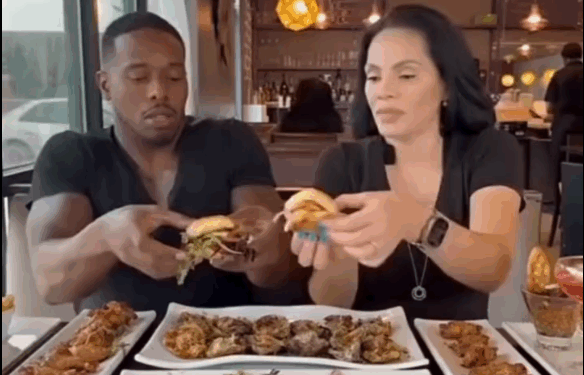 ¡CÓMO CHOQUÉ!; CAMIONETA SE IMPACTA CONTRA RESTAURANTE DURANTE VIDEO DE INFLUENCERS