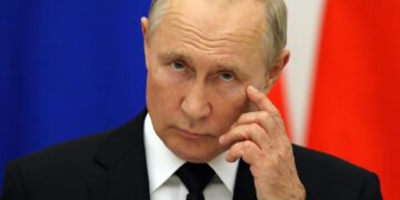 RUSIA ROMPE MORATORIA Y ABRE PUERTA A NUEVA CARRERA ARMAMENTISTA