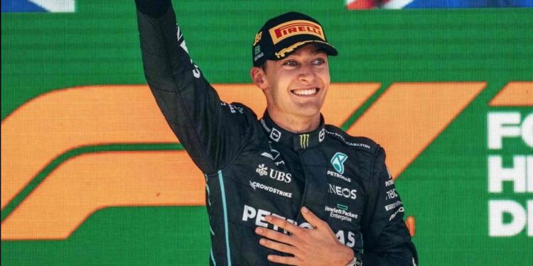 GEORGE RUSSELL POSTERGA SU RENOVACIÓN CON MERCEDES HASTA DESPUÉS DEL VERANO 1 GEORGE RUSSELL POSTERGA SU RENOVACIÓN CON MERCEDES HASTA DESPUÉS DEL VERANO