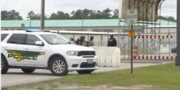 TIROTEO EN BASE MILITAR FORT STEWART DEJA VÍCTIMAS Y DESATA CONFINAMIENTO