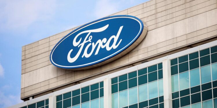 FORD INVERTIRÁ 2,000 MILLONES DE DÓLARES EN PLANTA DE KENTUCKY PARA PRODUCIR VEHÍCULOS ELÉCTRICOS 1 FORD INVERTIRÁ 2,000 MILLONES DE DÓLARES EN PLANTA DE KENTUCKY PARA PRODUCIR VEHÍCULOS ELÉCTRICOS