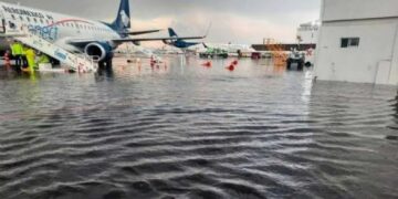 EMPRESARIOS ADVIERTEN IMPACTO TURÍSTICO POR INUNDACIONES EN EL AICM 6 EMPRESARIOS ADVIERTEN IMPACTO TURÍSTICO POR INUNDACIONES EN EL AICM