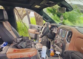 ABATE FUERZA CIVIL A 4 EN LINARES; REPELEN POLICÍAS ESTATALES AGRESIÓN.