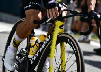 ROBAN BICICLETAS DEL EQUIPO DE JONAS VINGEGAARD EN LA VUELTA A ESPAÑA; PÉRDIDAS SUPERAN LOS 250 MIL DÓLARES