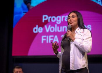 INVITA ALE MORALES A ESTUDIANTES DE LA UDEM A SER VOLUNTARIOS DEL MUNDIAL