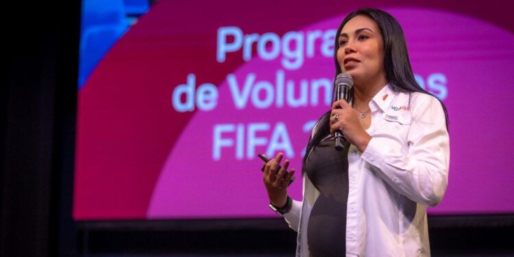 INVITA ALE MORALES A ESTUDIANTES DE LA UDEM A SER VOLUNTARIOS DEL MUNDIAL