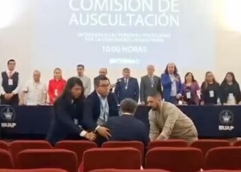 SE DESMAYA CANDIDATO A RECTOR TRAS SER DESCALIFICADO POR DOCUMENTOS FALSOS.