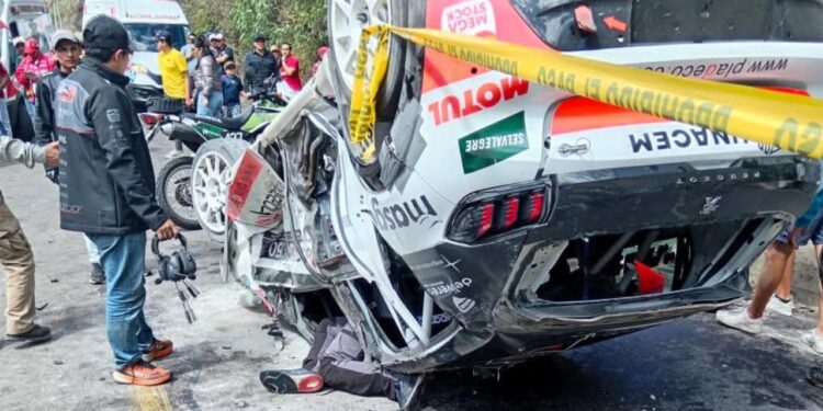 TRAGEDIA EN EL RALLY VUELTA AL ECUADOR DEJA DOS MUERTOS Y SEIS HERIDOS