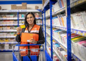 ESTO TE PODRÍAS AHORRAR EN ÚTILES ESCOLARES CON LA TARJETA ‘ARRÁNCATE X NUEVO LEÓN’; ANUNCIA ALE MORALES DESCUENTO ESPECIAL A AFILIADOS