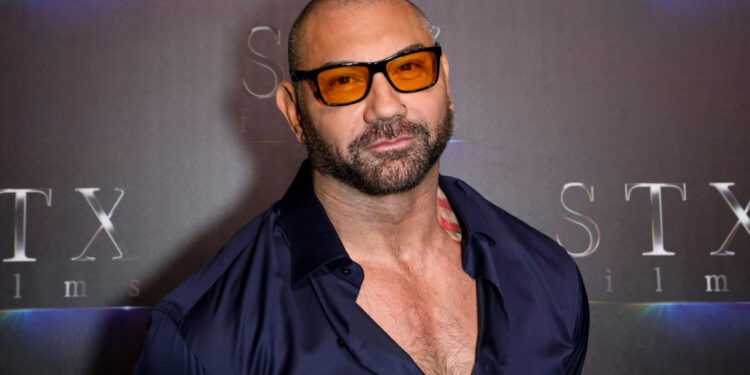 DAVE BAUTISTA SERÁ EL VILLANO EN EL REMAKE DE LOS INMORTALES