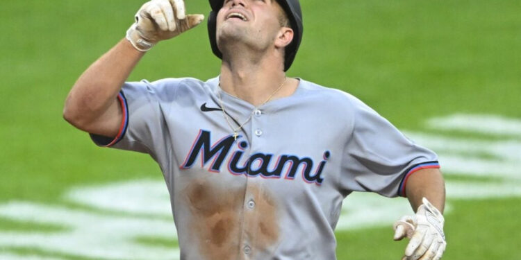 JAKOB MARSEE DESTACA CON SIETE CARRERAS IMPULSADAS EN SU DEBUT CON LOS MARLINS 1 JAKOB MARSEE DESTACA CON SIETE CARRERAS IMPULSADAS EN SU DEBUT CON LOS MARLINS