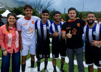 INAUGURA SAMUEL MULTIDEPORTIVO EN CERRALVO; SE ECHA GOBER ‘CASCARITA’