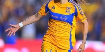 ¡TRASPASO HISTÓRICO! PAGA ORLANDO 2 MILLONES DE DÓLARES POR "LA MAGA" OVALLE Y SE CONVIERTE EN LA FICHA MÁS CARA DEL FÚTBOL FEMENIL EN EL MUNDO 3 ¡TRASPASO HISTÓRICO! PAGA ORLANDO 2 MILLONES DE DÓLARES POR “LA MAGA” OVALLE Y SE CONVIERTE EN LA FICHA MÁS CARA DEL FÚTBOL FEMENIL EN EL MUNDO