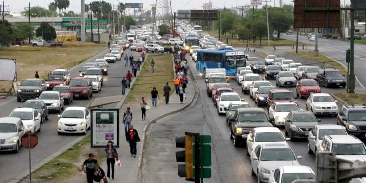 APLICARÁ ESTADO ‘CARPOOL’ EN COLEGIOS PARA REDUCIR CAOS VIAL