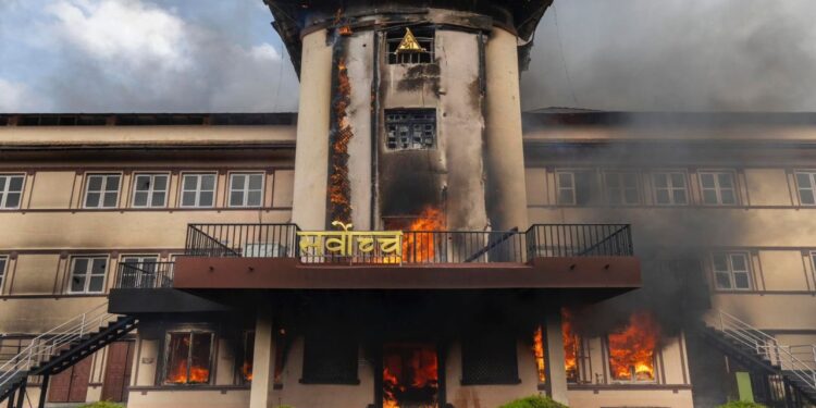 PROTESTAS EN NEPAL DEJAN 30 MUERTOS TRAS PROHIBICIÓN DE REDES SOCIALES 1 PROTESTAS EN NEPAL DEJAN 30 MUERTOS TRAS PROHIBICIÓN DE REDES SOCIALES