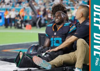 TYREEK HILL SUFRE LESIÓN GRAVE Y QUEDA FUERA DE LA TEMPORADA