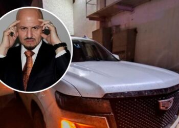 ROBAN -Y RECUPERAN- CAMIONETA A JOHN MILTON EN SINALOA; NO HAY DETENIDOS.