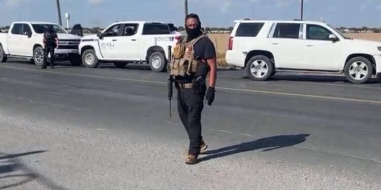 ARDE REYNOSA; MUERE NIÑO DE 7 AÑOS Y HIEREN A SUS PAPÁS EN BALACERA.