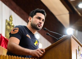 PROPONE GLEN LEY DE REUBICACIÓN INDUSTRIAL; BUSCA DIPUTADO SACAR INDUSTRIAS PELIGROSAS DE ZONAS HABITACIONALES.