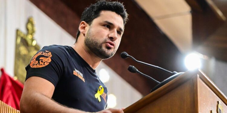 PROPONE GLEN LEY DE REUBICACIÓN INDUSTRIAL; BUSCA DIPUTADO SACAR INDUSTRIAS PELIGROSAS DE ZONAS HABITACIONALES. 1 PROPONE GLEN LEY DE REUBICACIÓN INDUSTRIAL; BUSCA DIPUTADO SACAR INDUSTRIAS PELIGROSAS DE ZONAS HABITACIONALES.