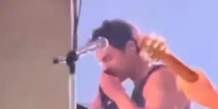 JOE JONAS ACLARA GESTO EN BASTIDORES TRAS VIDEO VIRAL 1 JOE JONAS ACLARA GESTO EN BASTIDORES TRAS VIDEO VIRAL