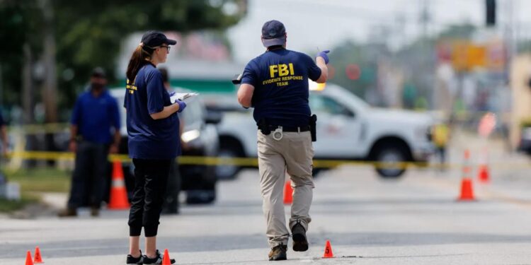 AGENTE DE ICE MATA A INMIGRANTE LATINO DURANTE OPERATIVO EN CHICAGO 1 AGENTE DE ICE MATA A INMIGRANTE LATINO DURANTE OPERATIVO EN CHICAGO