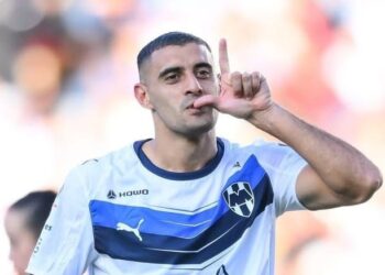 TRIUNFO Y RÉCORD PARA RAYADOS; LIGAN 7 TRIUNFOS Y SON LÍDERES.