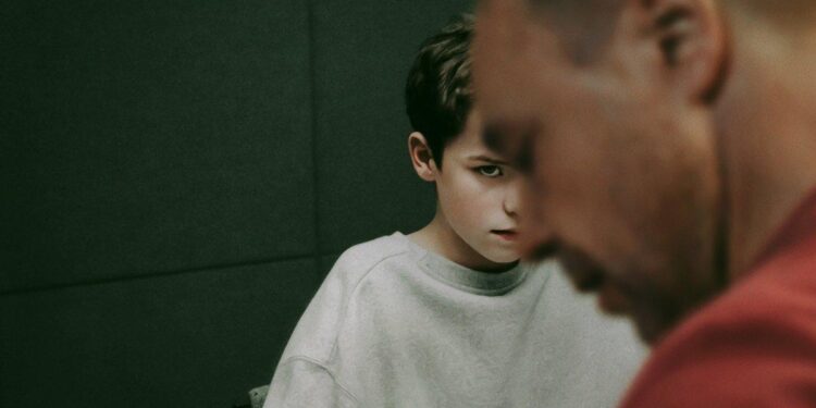 “ADOLESCENCIA” DOMINA LOS EMMY 2025 EN UNA NOCHE DE DISCURSOS POLÍTICOS