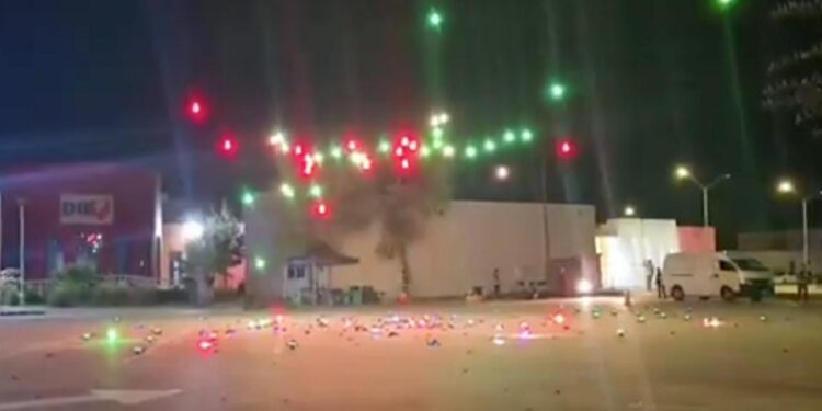 LLUVIA DE DRONES EN PIEDRAS NEGRAS; FALLA OPACA SHOW DURANTE EL GRITO DE INDEPENDENCIA
