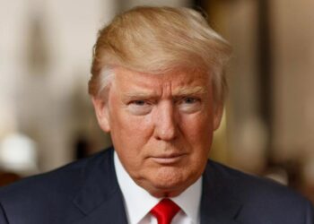 TRUMP DEMANDA POR DIFAMACIÓN AL NEW YORK TIMES POR 15 MIL MILLONES DE DÓLARES