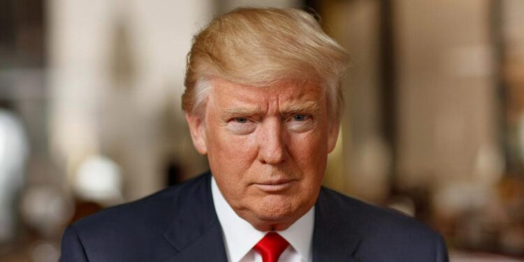 TRUMP DEMANDA POR DIFAMACIÓN AL NEW YORK TIMES POR 15 MIL MILLONES DE DÓLARES