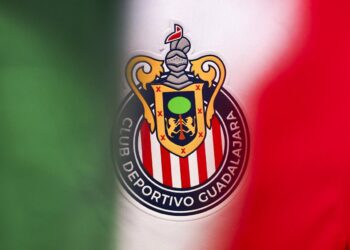EL NUEVO JAVIER HERNÁNDEZ YA ESTÁ EN CHIVAS