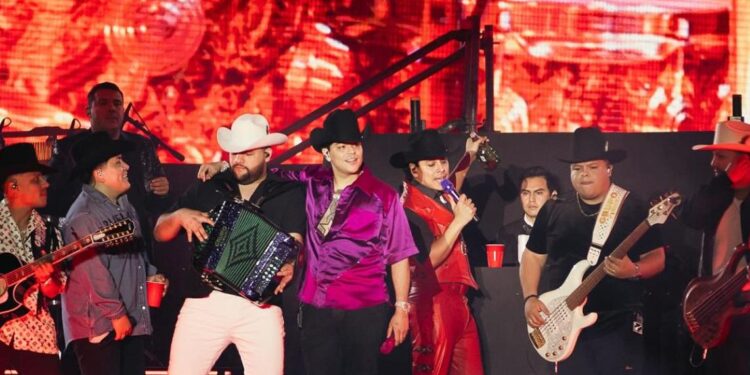 GRUPO FIRME RECIBE NOMINACIÓN AL LATIN GRAMMY POR SU ÁLBUM “EVOLUCIÓN”