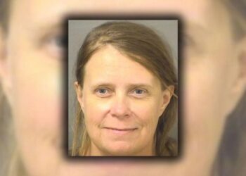 MUJER DE FLORIDA AFIRMA ESTAR CASADA CON DONALD TRUMP E INTENTA INGRESAR A MAR-A-LAGO