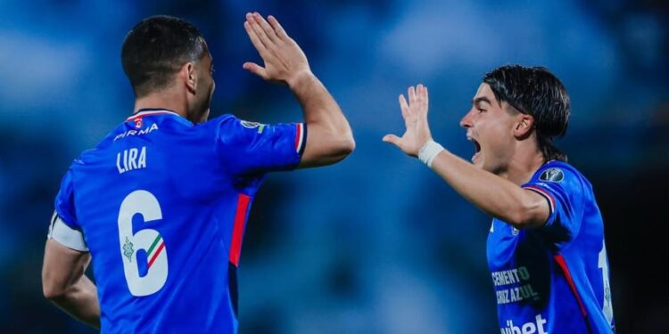 CRUZ AZUL ES EL NUEVO LÍDER DE LA LIGA MX; JOAO PEDRO SIGUE COMO MÁXIMO GOLEADOR 1 CRUZ AZUL ES EL NUEVO LÍDER DE LA LIGA MX; JOAO PEDRO SIGUE COMO MÁXIMO GOLEADOR
