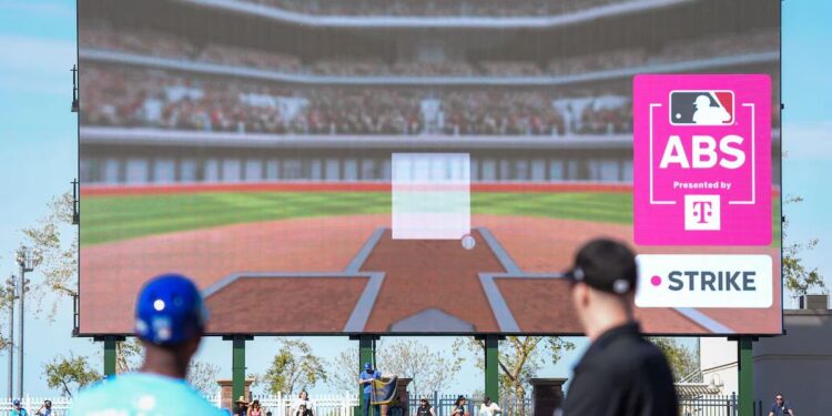 MLB APRUEBA EL USO DE UMPIRES ROBOT PARA LA TEMPORADA 2026