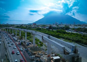 INICIA ESTADO CONSTRUCCIÓN DE PARQUE LINEAL BAJO LA LÍNEA 4 DEL METRO.