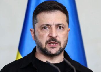 ZELENSKI ADVIERTE A RUSIA: SI NO DETIENEN LA GUERRA, NECESITARÁN REFUGIOS ANTIBOMBA