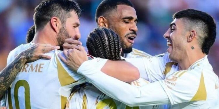 ENRACHADOS; VENCEN TIGRES 2-0 AL QUERÉTARO, LIGAN 2 TRIUNFOS Y RECIBIRÁN AL CRUZ AZUL.