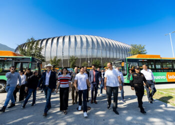 ENTREGA SAMUEL 140 CAMIONES; ALCANZARÁ RENOVACIÓN DE 4 MIL NUEVAS UNIDADES EN NOVIEMBRE