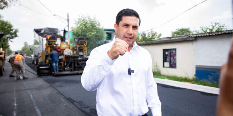 MODERNIZAN VIALIDADES EN SALINAS VICTORIA; PAVIMENTA RAÚL CANTÚ SECTOR DE EMILIANO ZAPATA 1 MODERNIZAN VIALIDADES EN SALINAS VICTORIA; PAVIMENTA RAÚL CANTÚ SECTOR DE EMILIANO ZAPATA