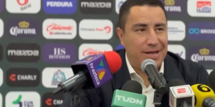 PUMAS DE LA UNAM YA VISUALIZA AL REEMPLAZO DE EFRAÍN JUÁREZ COMO DIRECTOR TÉCNICO