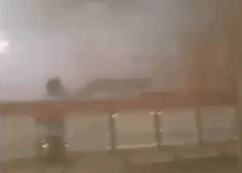 EVACÚAN POR INCENDIO A PACIENTES DE LA CLÍNICA 2 DEL IMSS; TRASLADAN EN CAMILLAS A UNOS 200 INTERNADOS.