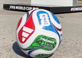 RUEDA BALÓN DEL MUNDIAL EN NUEVO LEÓN; ‘TRIONDA’ POSA EN SITIOS ICÓNICOS DE LA CIUDAD