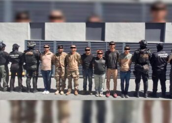 DETIENE FUERZA CIVIL A 9 TRAS ENFRENTAMIENTO EN LOS RAMONES; ASEGURAN ARMAS LARGAS, DROGA Y EQUIPO TÁCTICO.