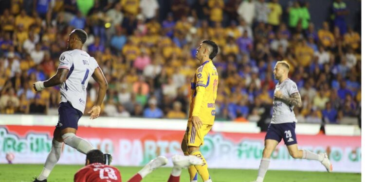 LE ARREBATAN -OOOTRA VEZ- EL TRIUNFO A TIGRES; FELINOS COMETEN PENAL EN TIEMPO DE COMPENSACIÓN, EMPATAN CON CRUZ AZUL Y DEJAN IR SEGUNDO LUGAR DE LA TABLA. 1 LE ARREBATAN -OOOTRA VEZ- EL TRIUNFO A TIGRES; FELINOS COMETEN PENAL EN TIEMPO DE COMPENSACIÓN, EMPATAN CON CRUZ AZUL Y DEJAN IR SEGUNDO LUGAR DE LA TABLA.